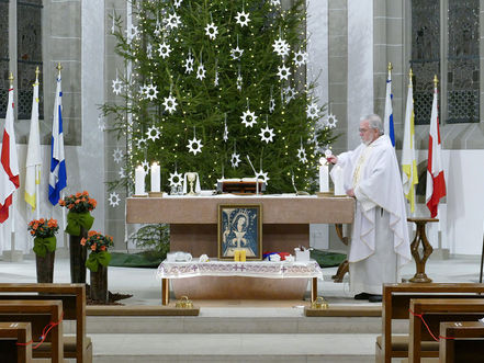 Darstellung des Herrn mit Kerzenweihe und Blasiussegen (Foto: Karl-Franz Thiede)